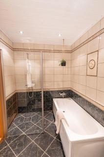 Cozy Trolltunga townhouse, 5 min walk to city center - Odda - 7