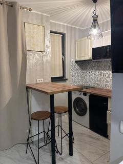 Minimal Studio in hearth of old town - Bucharest - 6