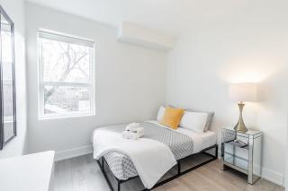 Beautiful Modern Apt Unit in High Park North - Toronto - 9