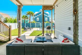 Splash Soak and S'mores: Your Bayside Getaway Awaits - Galveston - 8