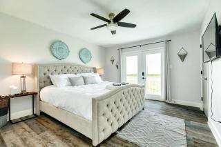 Close to All Things Beachy Ocean View - Galveston - 5