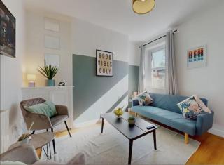 Cardiff City Two Bedroom Home - Cardiff - 6