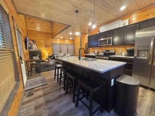 Smoky Mtn Cabin New Deck Bunks Hot Tub Game Room - 8