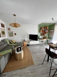 Clovis - Hypercentre avec balcon et parking - Reims - 0