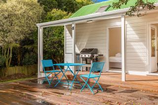 Serene 2BR Home w Grill & Yard - Auckland - 6