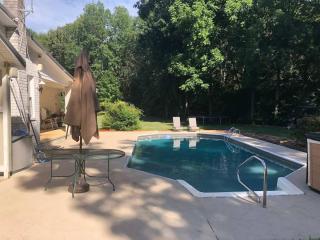 Beautiful Room Just Waiting for You - Etowah - 7
