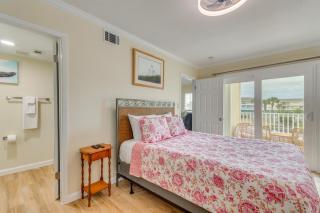 Destin Waterfront Home in Resort Walk to Beach! - Destin - 1