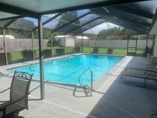 John Shirleys Retreat - Winter Haven - 0