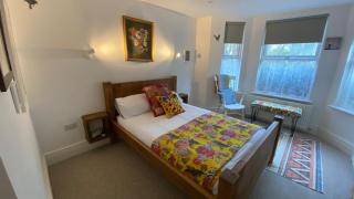 Church Retreat - A Magnificent Seaside Apartment-Award Winning - Newport Beach - 1