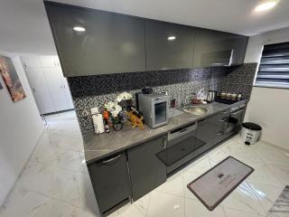 Modern apartment Bentbaša Old town with free parking - Sarajevo - 4