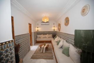 Riad Näjma Medina, privatisation, 8 personnes 2 Bassins - 1