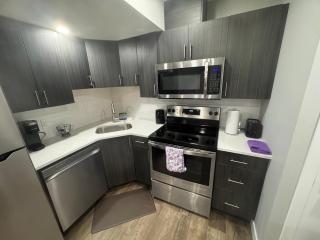 2-Bedrooms - On site Parking - near YQR Airport - 8