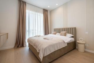 Caffe Luxury king bed Entire Apartment, underground Parking near Promenada Bussiness Center - 0