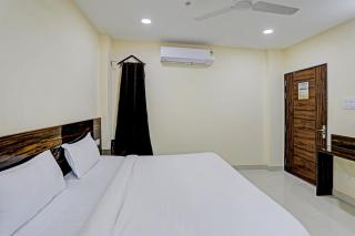 Hotel O Regal Edge - 2