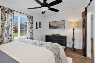 Charming Cottage on 7 acres with Pond - Montgomery - 1