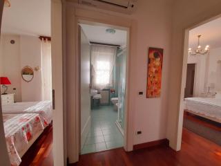 Luxury House B&B - 3