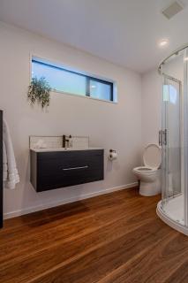 Contemporary Home with Ocean and Mountain Views - Kaikoura - 2