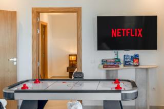 Villa Dar Yas, Luxe à 15min du Centre avec Piscine Chauffée, Cuisinière, Chauffeur, Air Hockey, Ping-Pong & Jeux de Société - Marrakesh - 7
