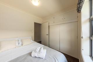 Spacious and Tranquil 4 Bed House Near UC - Christchurch - 6