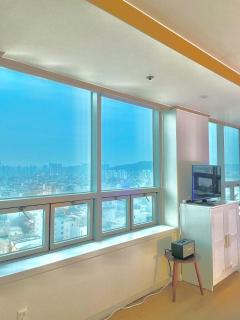 NEW 3-minute walk from Hongdae Entrance station Beautiful sunset city view - Seul - 9