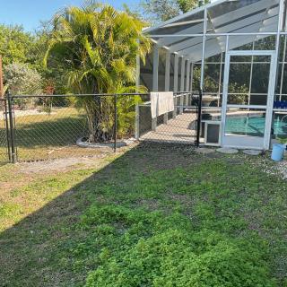 Punta Gorda Home, Sleeps 10 - Punta Gorda - 4