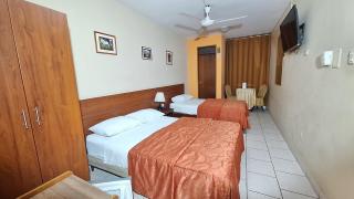 Hostal Bona Nit - Trujillo - 3