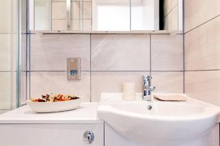 New Large 4 Bedroom & 3 Bathroom Flat near Angel Station in Zone 1 London for Max 13 Guests - Londra - 3