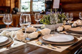 SmokiesBoutiqueCabins would love to host you! 4 miles to Gatlinburg Strip! Resort Pool open May 1 through Oct 1! Views, Shuffleboard, Hot Tub, Arcade! - 3