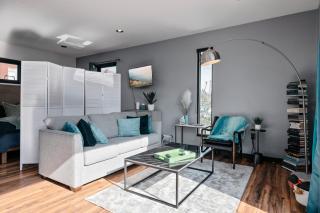 Vitalia Fantastic 1BR Studio Downtown - 6