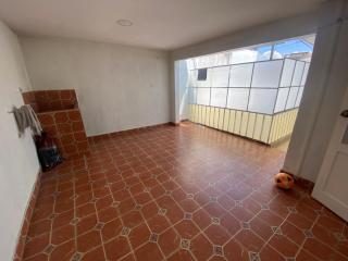 III-Enorme Departamento en el Centro Histórico de Cuenca para grupo de 10 personas - Cuenca - 5