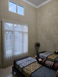 Villa Hollandia - - 1