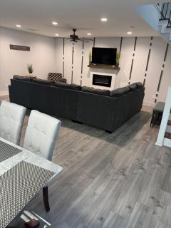 Stay in a new modern townhouse Sleeps 10 - Snellville - 2