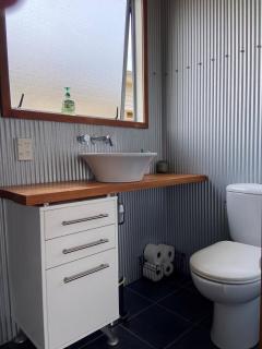 Ōtaki Beach Gem - Coastal Family Getaway - Otaki Beach - 7