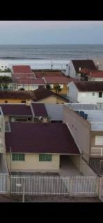 Casa com piscina matinhos - 9