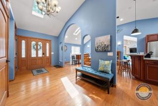 New Lake Como Retreat with Bar and Pool Table - Lake Geneva - 5