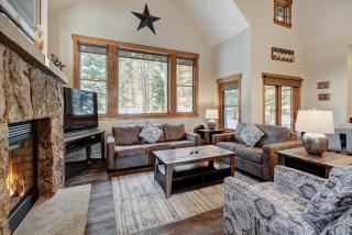 Spacious, Updated Townhome with Private Garage condo - 2