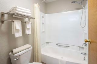 Quality Suites Hickory South - Hickory - 3