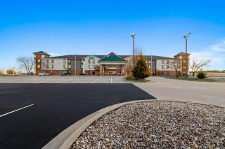 Quality Inn - 8