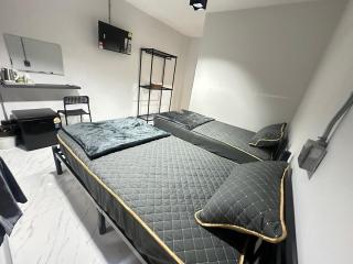 Sriintra Hotel - - 4