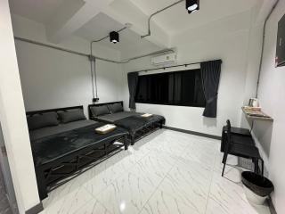 Sriintra Hotel - - 6