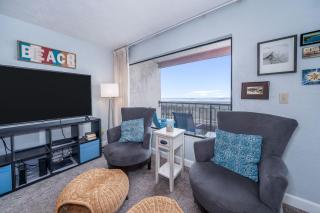 Seaside Beach Club 203 - 4