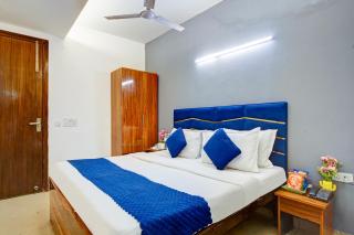 Hotel Black Rose Near Rithala Metro Station - New Delhi - 9