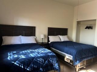 Desert Hills Fun Home Pool Spa 6 Room 9 bed 15ppl - 2