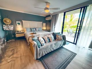 NEW Stunning Beachfront Condo at the Coral Beach - Freeport - 1