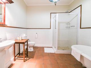 Karoo House Collection - 111 Cradock - Graaff-Reinet - 6