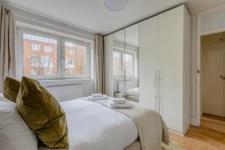 Stylish 2BD Home with Private Garden Nine Elms - Londra - 8