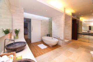 Large Private Villa, central Seminyak, Bali - Seminyak - 2