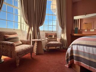 Drakes Hotel - 1