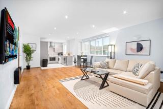 Luxury 2 Bedroom Apartment - Secure Parking - JQ - Pet Friendly 1LA - Birmingham - 2