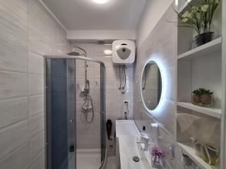 Mystic Grey Studio Apartment - Ploče (Porto Tolero) - 3